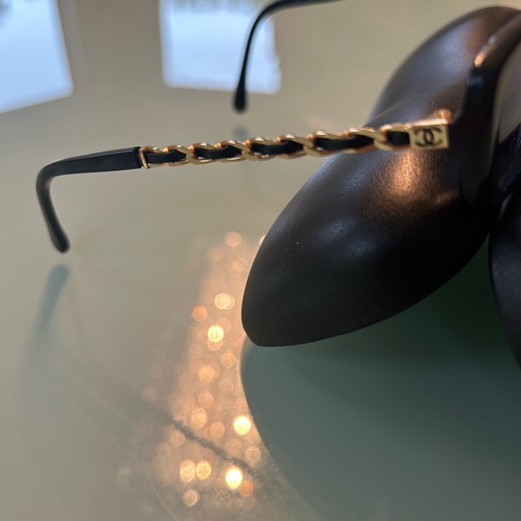 Chanel Sunglasses Authentic blue lenses - Picture 9 of 9